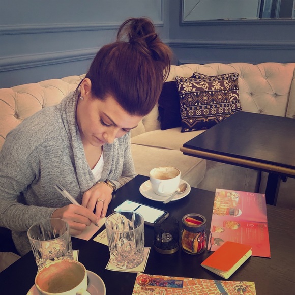 Meet your Posher, Stephanie - Picture 1 of 1